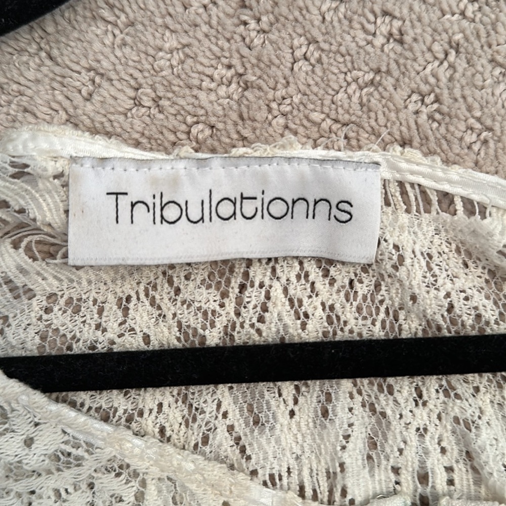 Lace blouse - Picture 4 of 6